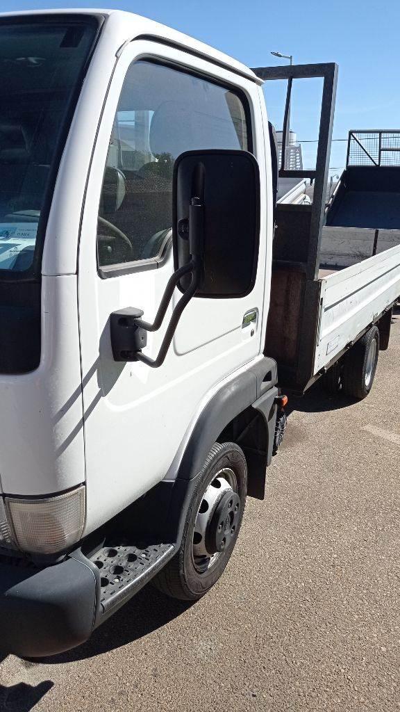 Nissan Cabstar Tipper trucks