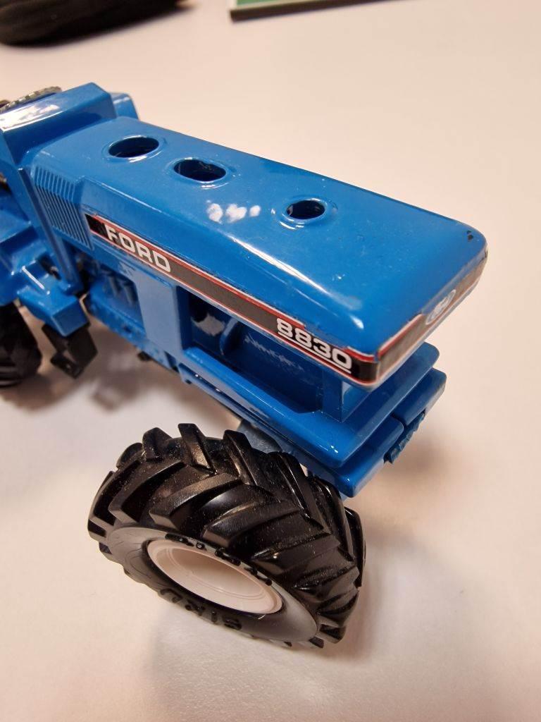 Ford 8830 Tractors