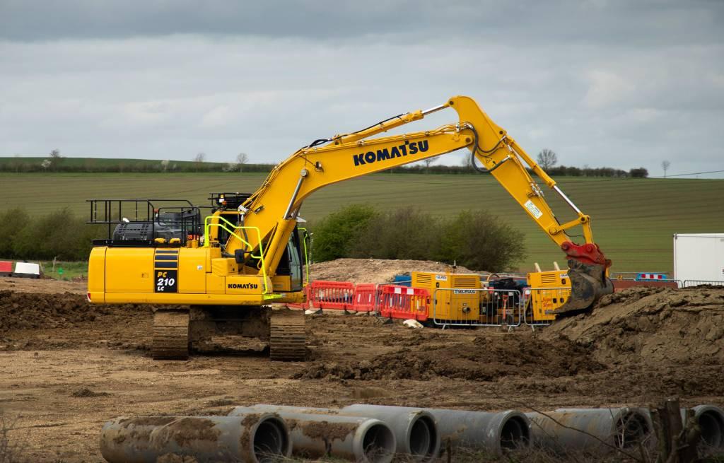 Komatsu PC210 Crawler excavators